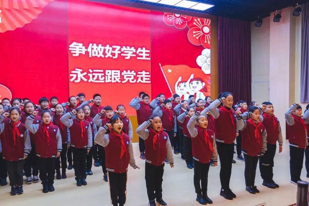 逃离洁白的宾馆